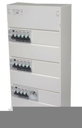 Coffret modulaire de distribution électrique 3 rangées de 13 modules équipé de 3 interrupteurs différentiels et 11 disjoncteurs - Dalle agglo rainurée 4 Rives CTBH E1 P5 ép.15mm larg.910mm long.2,04m - Gedimat.fr