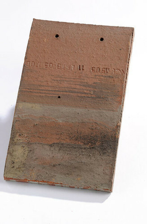 Tuile MONUMENT HISTORIQUE DOYET coloris terre d'Allier - Gedimat.fr