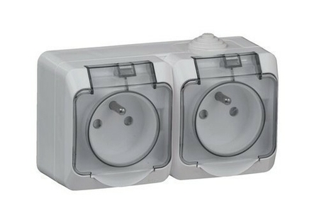 Double PC 2P+T CEDAR + Gris IP44 en saillie - Gedimat.fr