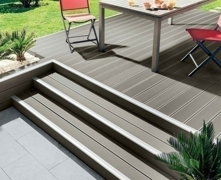 Lame de terrasse Composite SAMBA Ép.20,5mm Larg. 150mm Long.3,90m Coloris gris cendré - Gedimat.fr