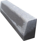 Bordure béton T2 biaisée droite ou gauche larg.15cm haut.25/16cm long.1m - Bordures - Matériaux & Construction - GEDIMAT