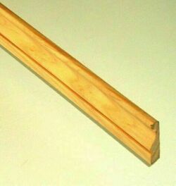 Chambranle Pin des Landes sans nud classique Louis XVI section 10x45mm long.2,40m - Moulures - Menuiserie & Amnagement - GEDIMAT