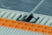 Profil Schlter-DILEX-BWS beige clair - 2,5m H.12,5mm - Accessoires pose de carrelages - Revtement Sols & Murs - GEDIMAT