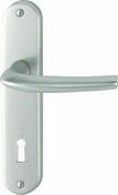 Ensemble de poignées de porte SAN DIEGO sur plaque en aluminium entraxe 165mm finition argent avec trou de clé - Quincaillerie de portes - Quincaillerie - GEDIMAT