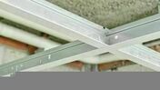 Entretoise T24  clic 2890 acier blanc 001 - 600x24x38mm - Accessoires plafonds - Isolation & Cloison - GEDIMAT