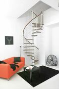 Escalier hlicodal VENEZIA acier blanc marches htre teint noyer - 160 cm - Escaliers - Menuiserie & Amnagement - GEDIMAT
